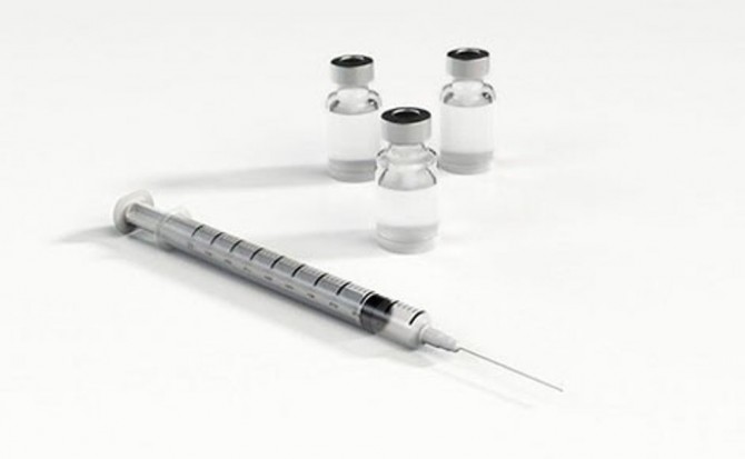 Частные российские клиники не имеют права использовать вакцину от коронавируса компании Pfizer