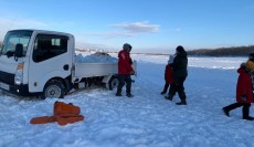 Семьям мобилизованных заготовили и доставили лед на зиму